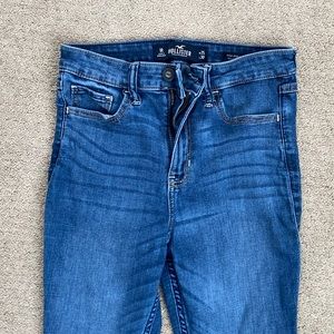 Hollister high-rise super skinny jeans size 1R